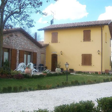 Agriturismo Lo Sgorzolo แพร์โกลา ภายนอก รูปภาพ